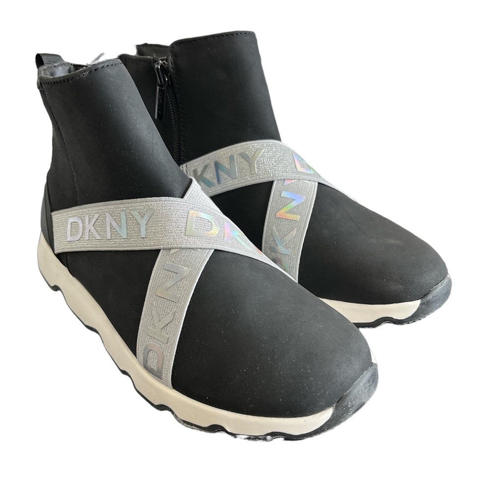 DKNY Big Girls Sydney Stretch Sneakers